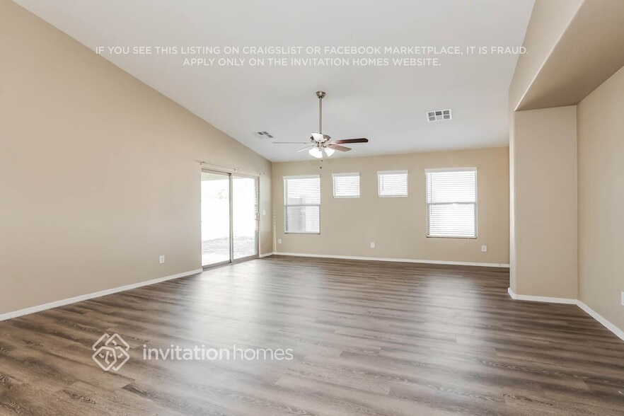 Building Photo - 2546 S 114th Ln