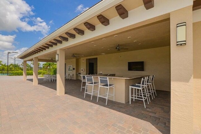 Building Photo - 9051 SW Pepoli Way