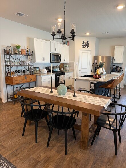 Building Photo - 1206 Brown Pelican Way