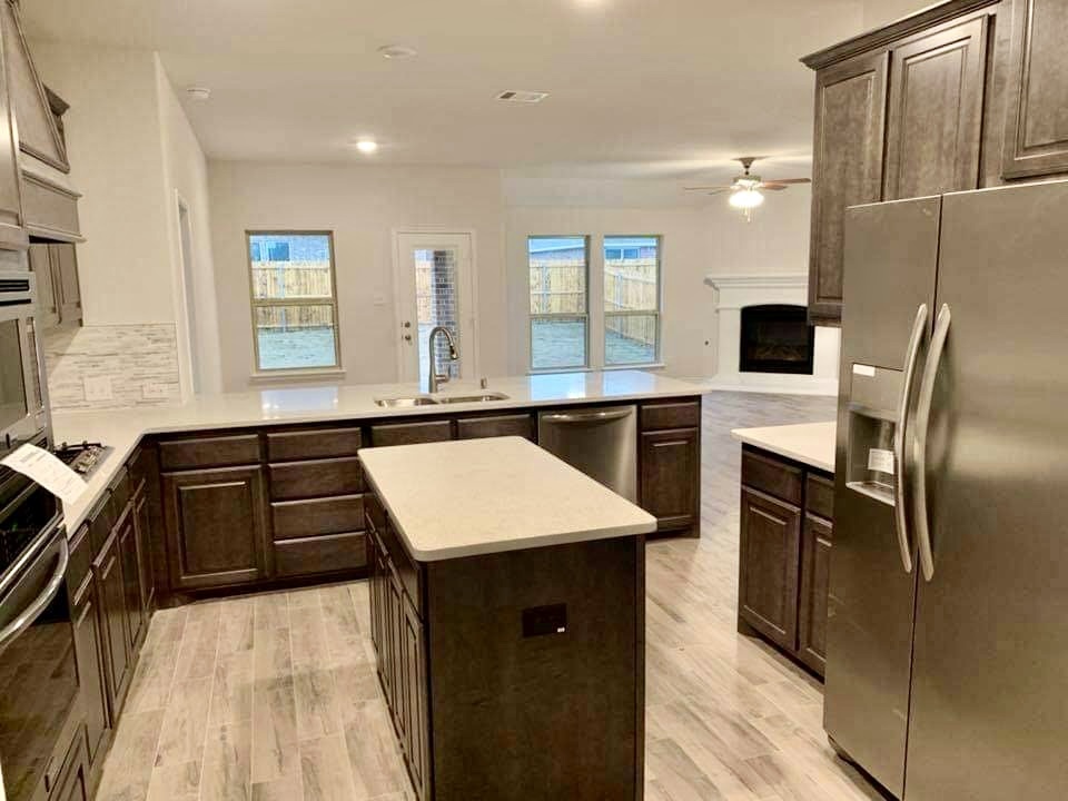 Building Photo - 3057 Maverick Dr