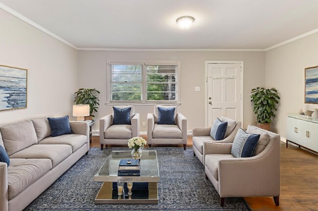 Building Photo - 1814 House Ave