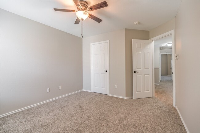 Building Photo - 34 Marble Rock Pl