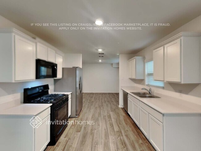 Building Photo - 24106 Mustang Run Dr