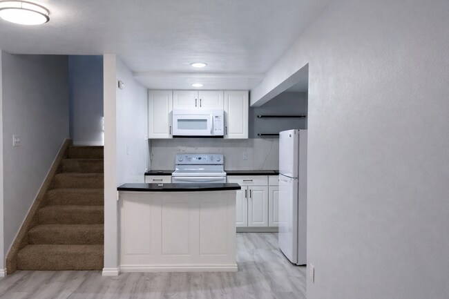 Building Photo - 391 W 100 S St