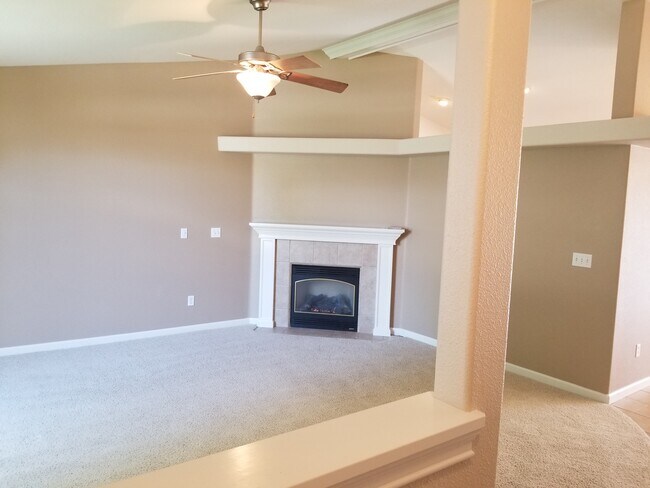 Building Photo - 4057 Saffron Way