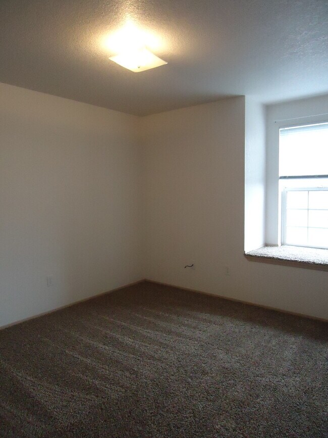 Building Photo - 15331-15331 Berry Valley Rd SE