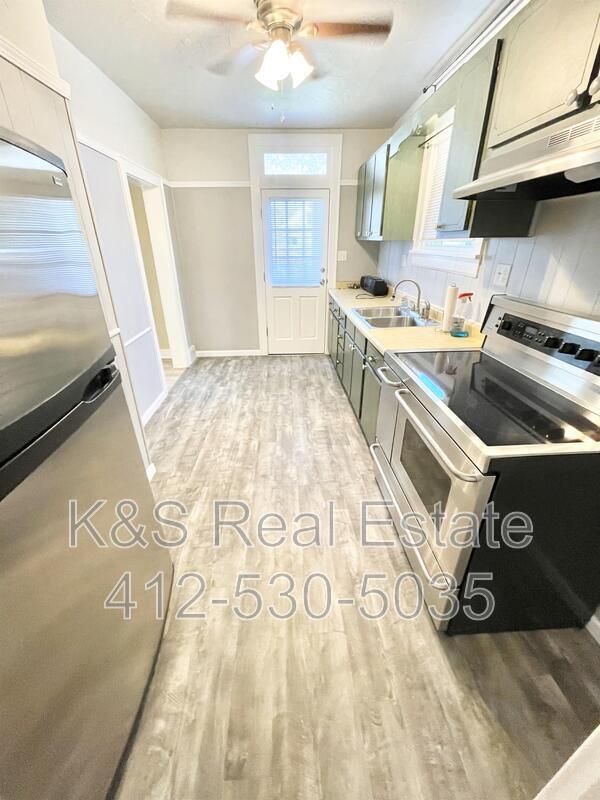 Building Photo - 2621 Milburn St