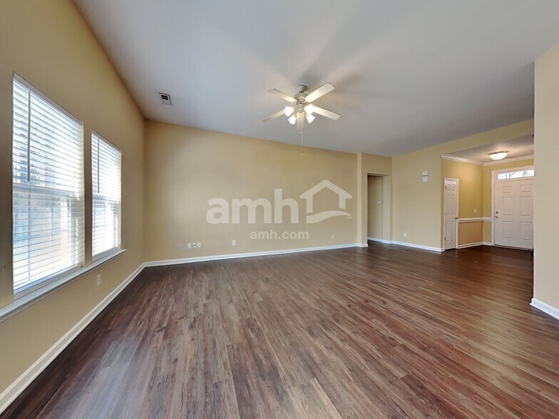 Building Photo - 4149 Shadetree Dr