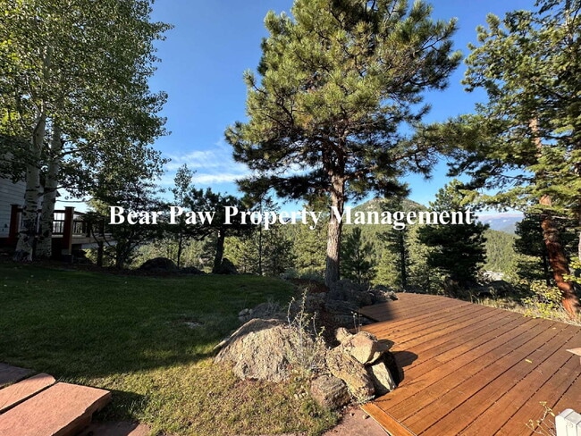 Building Photo - Mountain Retreat with Spectacular Views!!