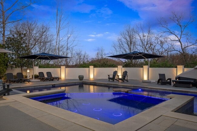 Building Photo - Located in the gated Valhalla community in Brentwood