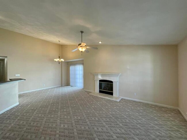 Building Photo - 1511 English Pine Ln