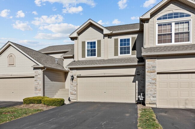 Building Photo - 1638 Fredericksburg Ln