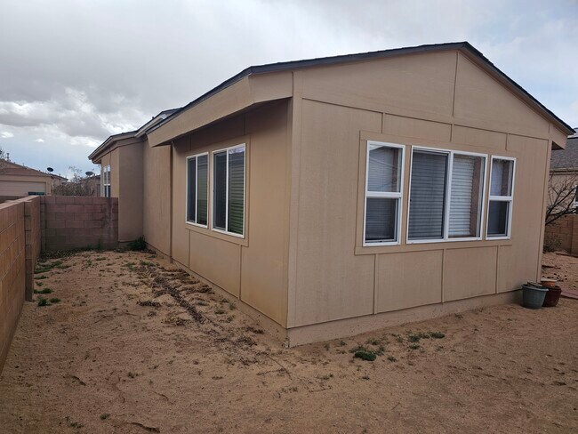 Rear Right View - 1029 Desert Paintbrush Loop NE