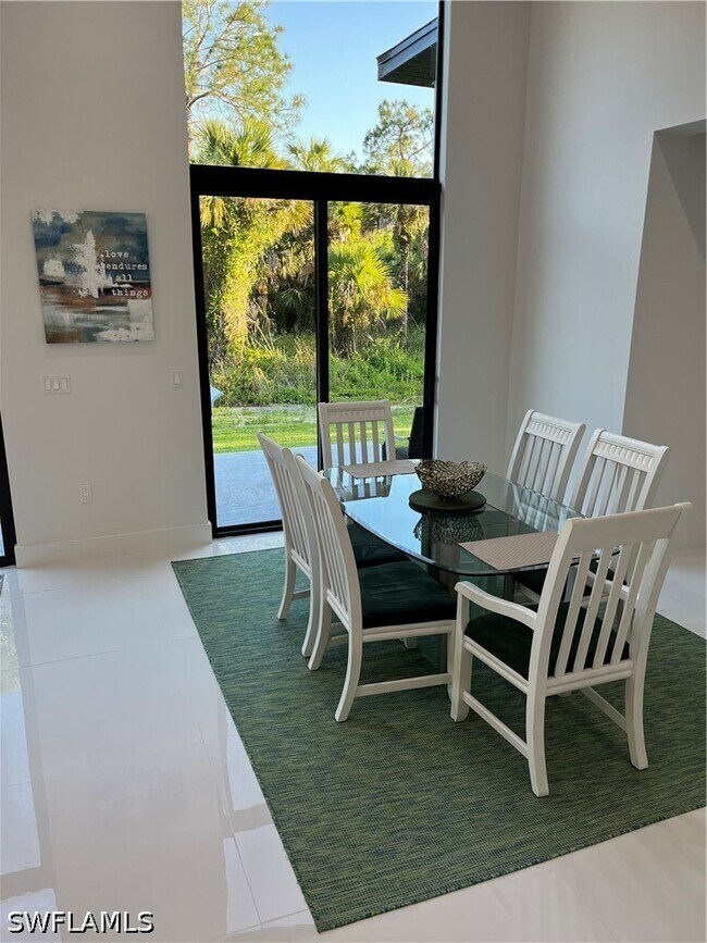 Building Photo - 4320 30th Ave SE