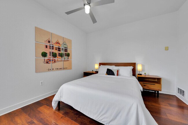 Building Photo - 355 Berry St