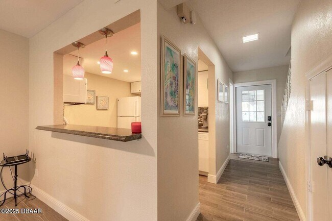 Building Photo - 2750 Ocean Shore Blvd