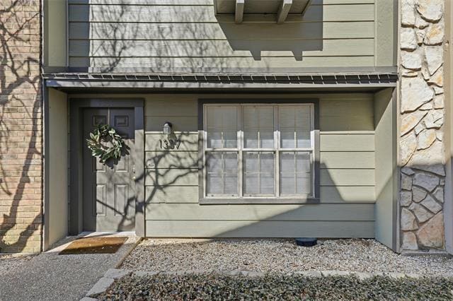 Building Photo - 1337 S 11th St