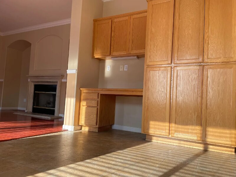 Building Photo - 9649 Anton Oaks Way