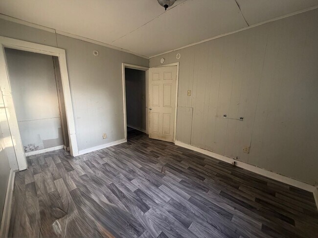 Building Photo - FOR RENT IN LAFAYETTE!