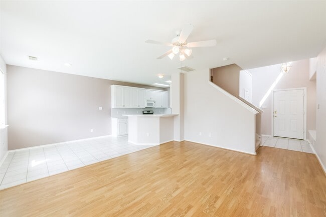 Building Photo - 6326 Veranda Green Trl