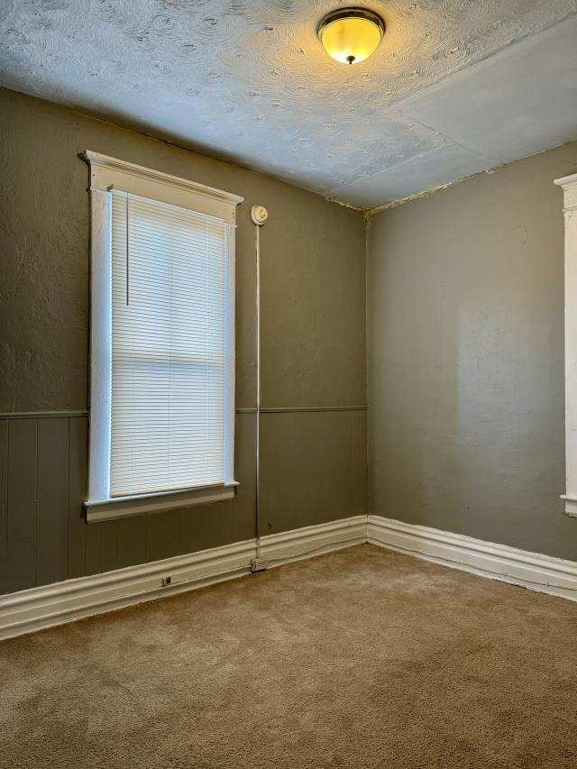 Building Photo - 3 bedroom in Huntington WV 25701