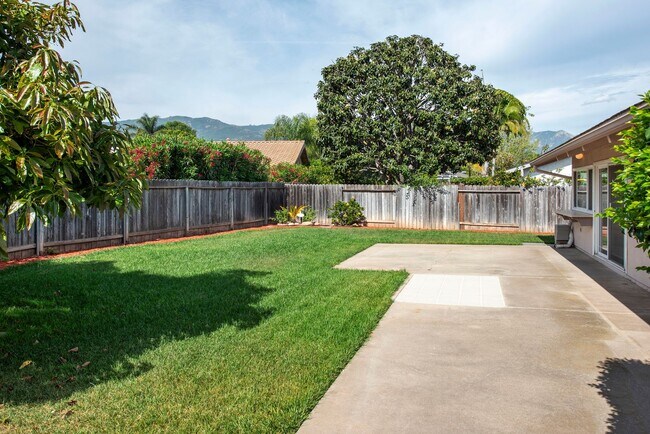 Building Photo - Spacious 4bd/2bth Home Available Now!