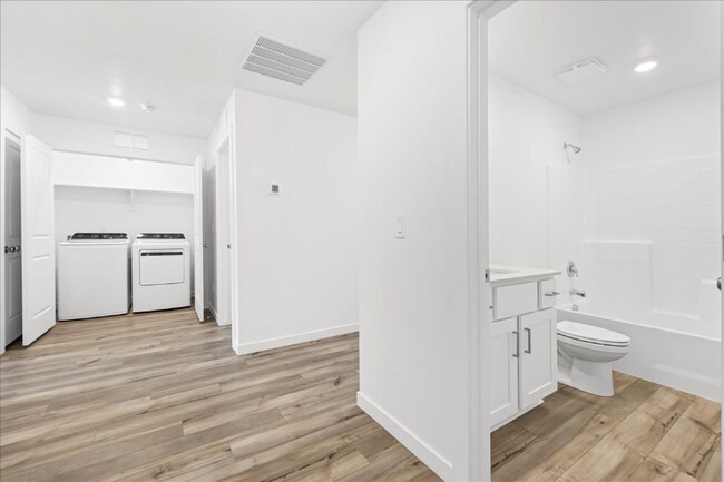 Building Photo - 20420 Owl Creek Ave