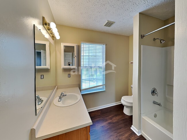 Building Photo - 3848 Sugarbark Dr
