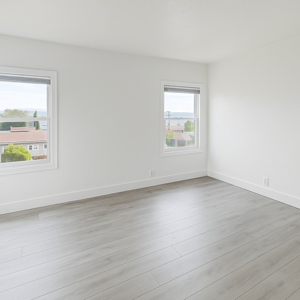 Building Photo - 211 2nd St