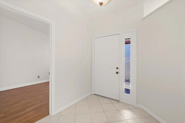 Building Photo - 604 Parkside Pl