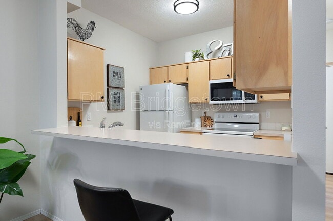 Building Photo - 2026 Virginia Ln