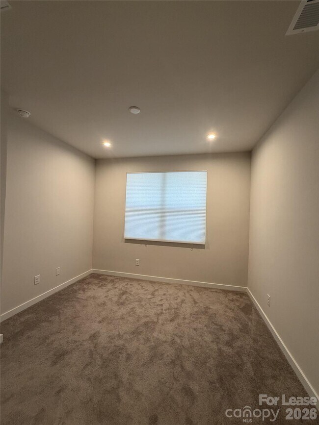 Building Photo - 3340 Finchborough Ct