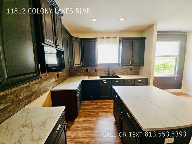 Building Photo - 11812 Colony Lakes Blvd