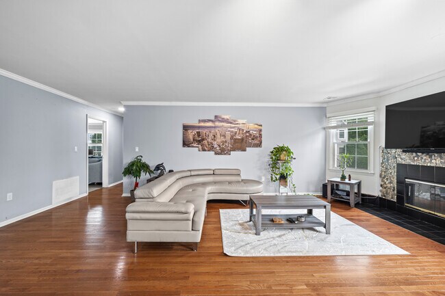 Living Room - 13 Crystal Ln