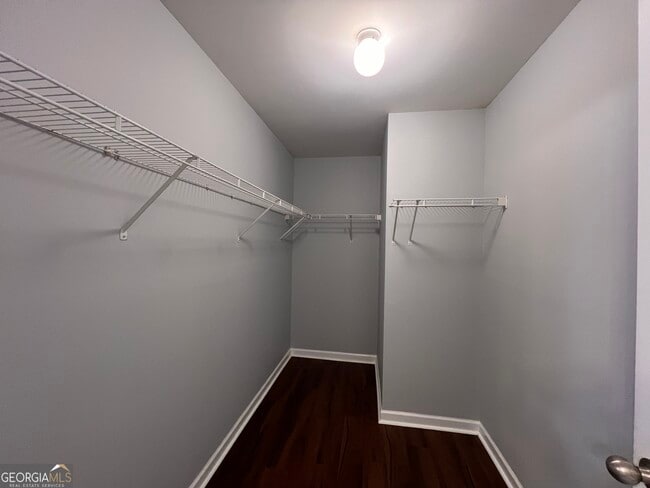 Building Photo - 63 Camden Way