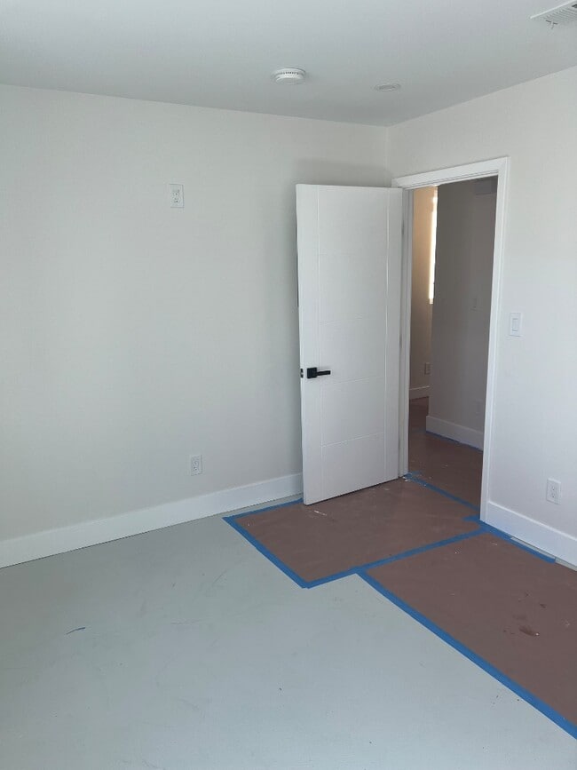 Building Photo - 3541 Homeland Dr