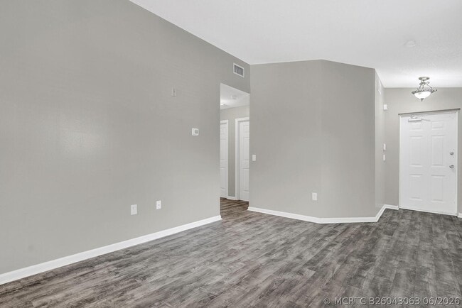 Building Photo - 3790 N Jog Rd