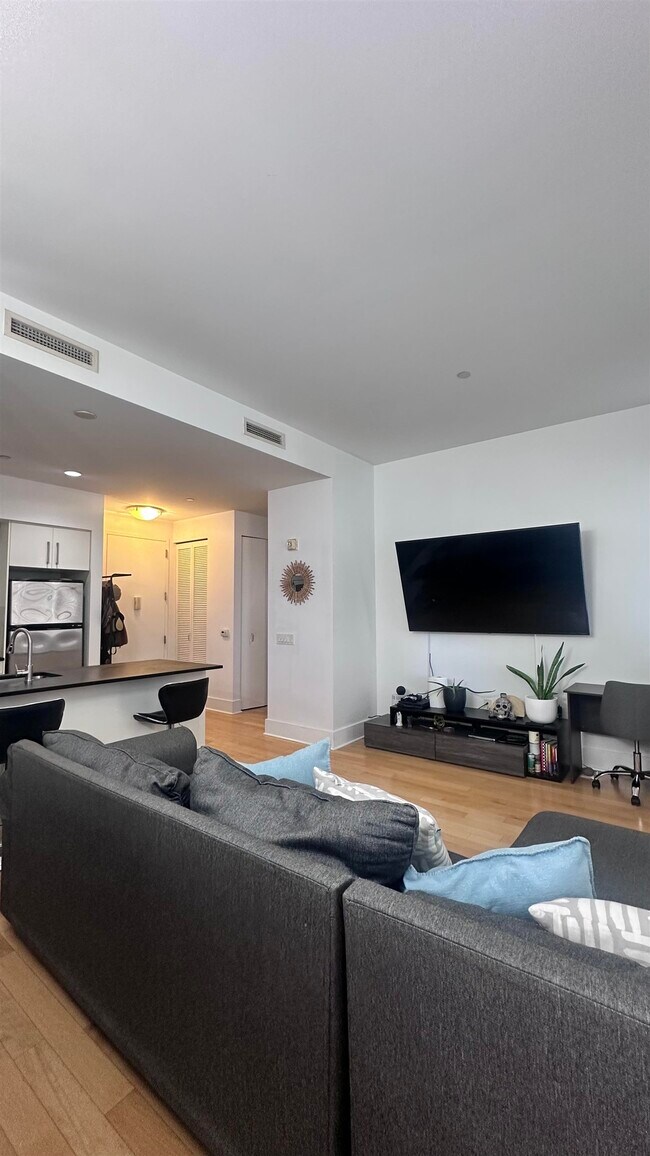 Building Photo - 4 Beacon Way