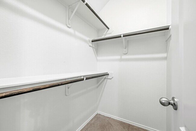 Building Photo - 7126 Whitlow Wonder Ln