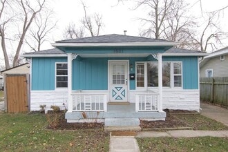 Building Photo - Sweet 3 Bedroom Home Close to Speedway