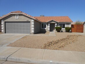 Building Photo - 571 Grape Dr