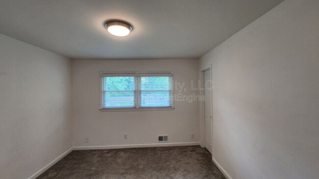 Building Photo - 3775 Tree Bark Trail