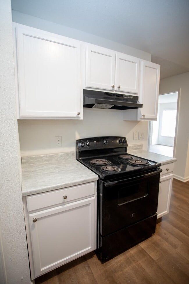 Building Photo - 109 Limoges St