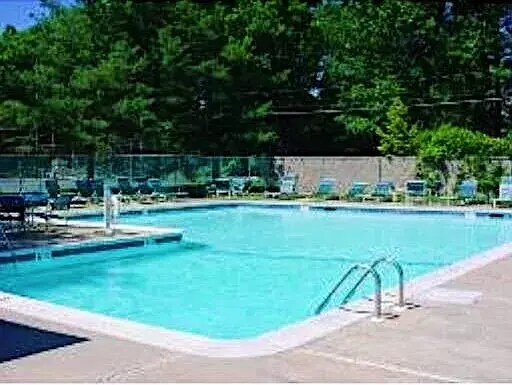 Building Photo - 7 Village Rock Ln