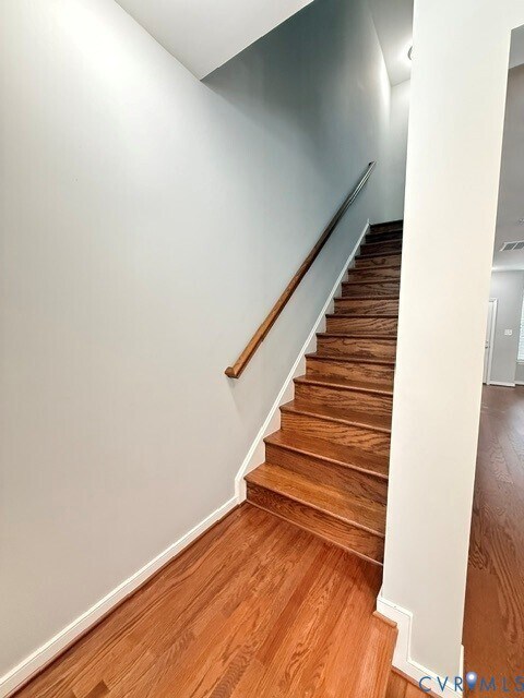 Building Photo - 8057 Ellendale Dr