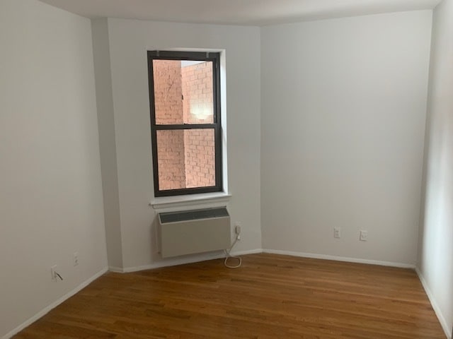 Building Photo - 43 Van Wagenen Ave