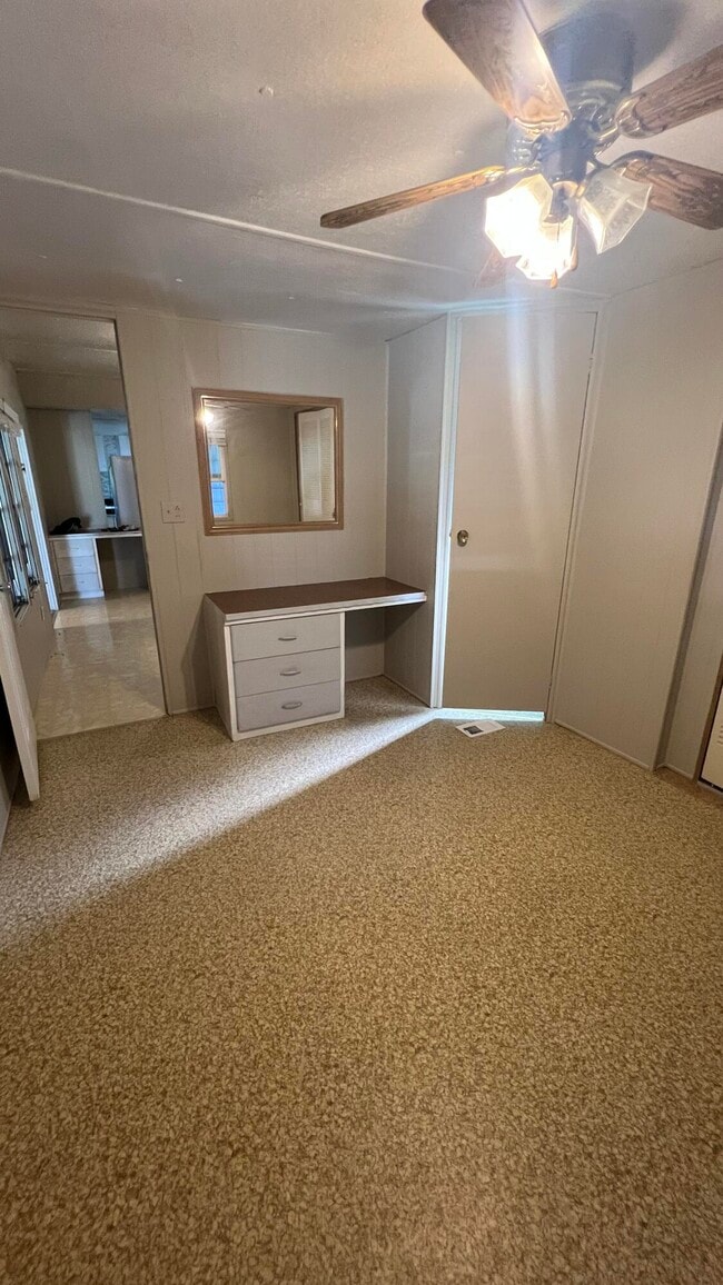 Building Photo - 139 Vindale Ave