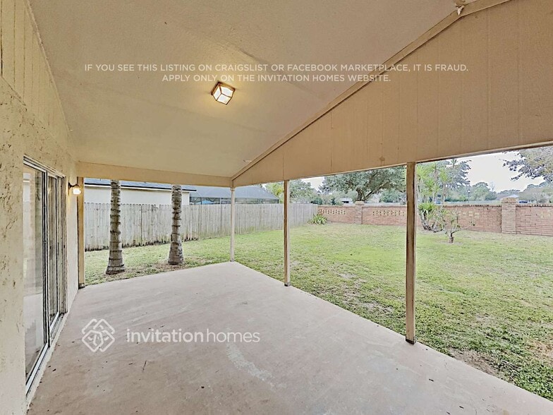 Building Photo - 1009 Brielle Ave