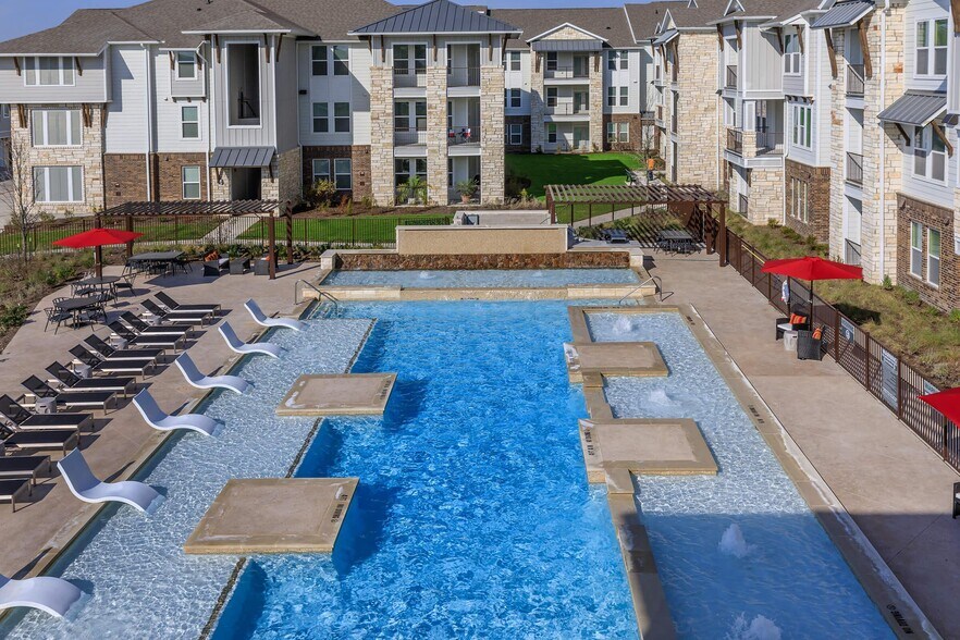 Primary Photo - Luxia Rockwall Downes