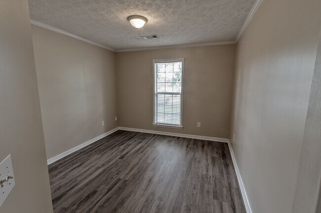 Building Photo - Prattville Rental available now!